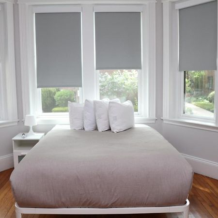 A Stylish Stay W/ A Queen Bed, Heated Floors.. #18 Brookline Kültér fotó