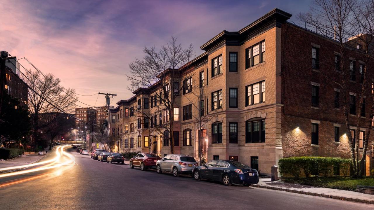 A Stylish Stay W/ A Queen Bed, Heated Floors.. #18 Brookline Kültér fotó