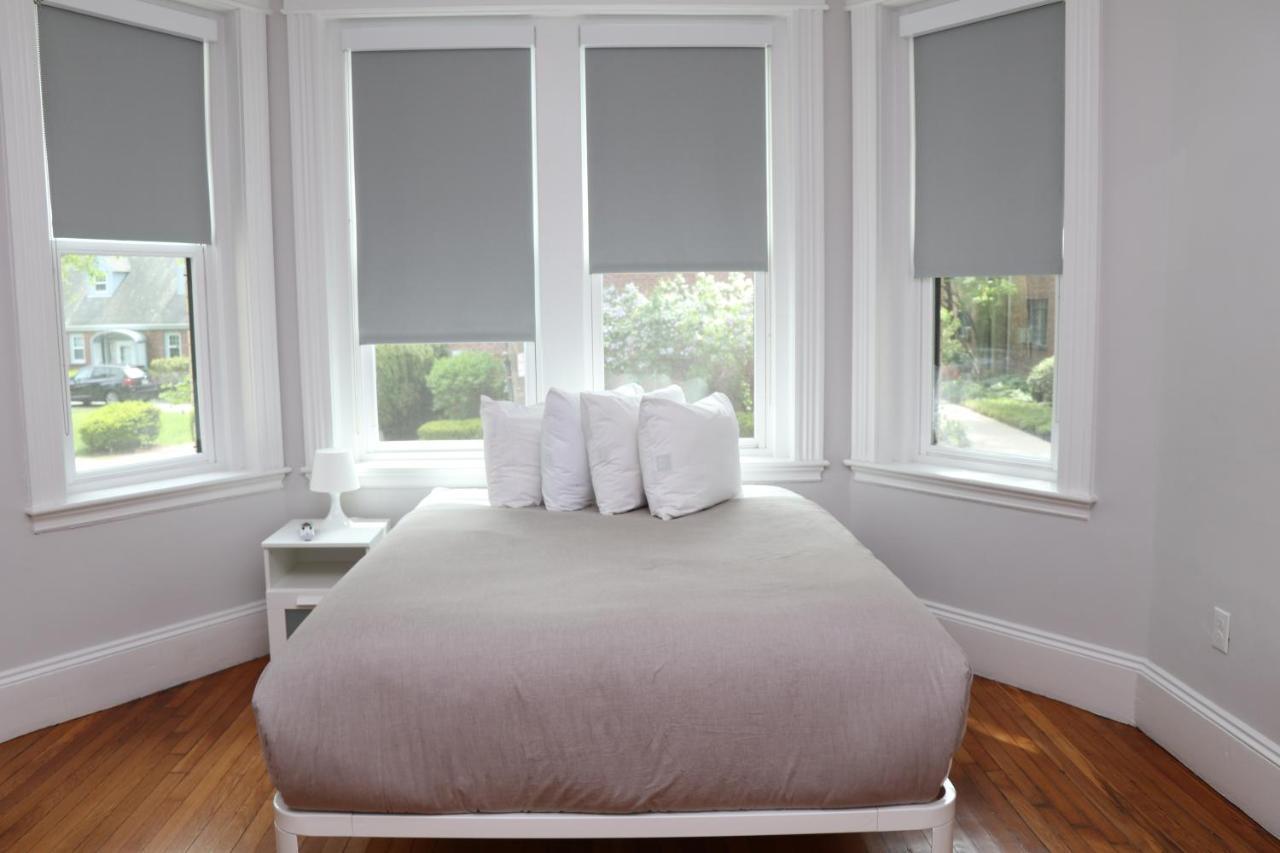 A Stylish Stay W/ A Queen Bed, Heated Floors.. #18 Brookline Kültér fotó